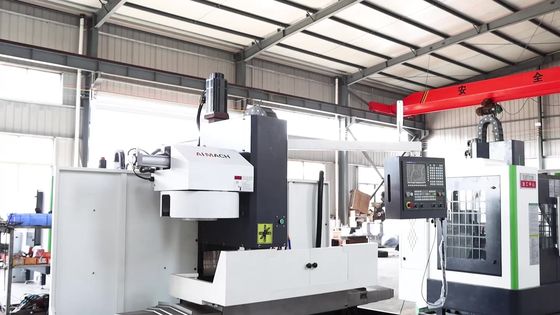 Preço vertical do centro fazendo à máquina do cnc de 4 linhas centrais da máquina de trituração XK7132/XH7132 do cnc do metal de China