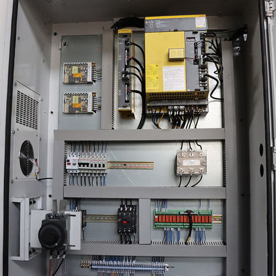 Centro fazendo à máquina vertical do cnc do fresadora resistente do cnc VMC1580 do fraiseuse da máquina de trituração do CNC da linha central da 3-linha central 4
