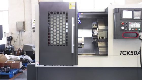 Máquina de gerencio inclinada do torno TCK50A do CNC da cama da rigidez alta com Guideway linear